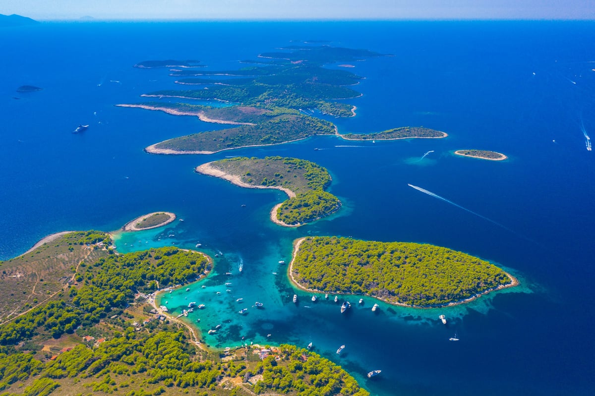 Paradise island destination backdrop